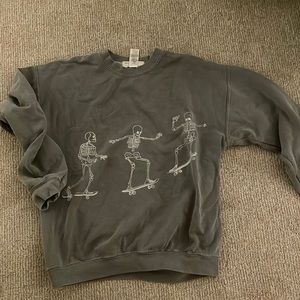 Grey crew neck
